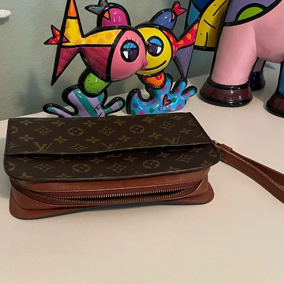 Vintage LV Monogram Orsay wristlet - Picture 4 of 10